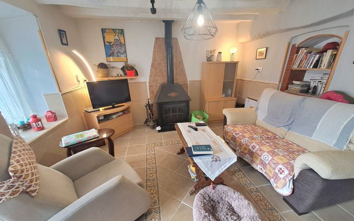 Image No.5-2 Bed House for sale