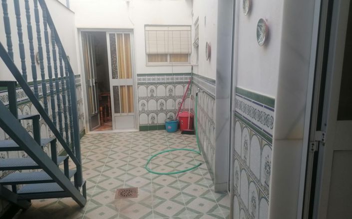 Image No.13-5 Bed House for sale