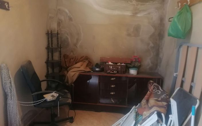 Image No.16-5 Bed House for sale