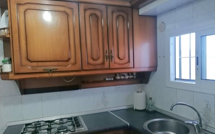 Image No.10-5 Bed House for sale