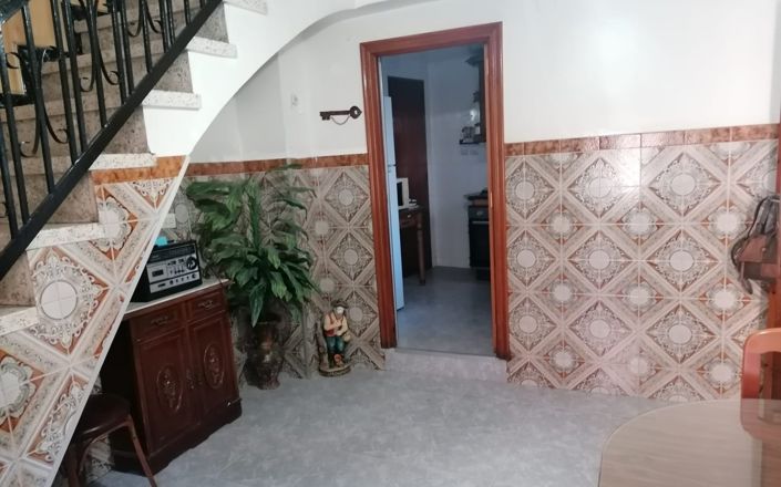 Image No.13-5 Bed House for sale