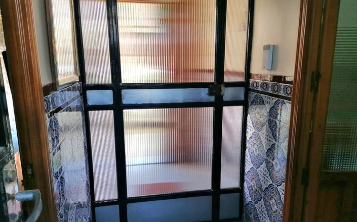 Image No.3-5 Bed House for sale