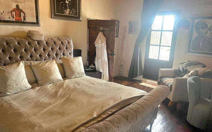 Image No.25-4 Bed House for sale