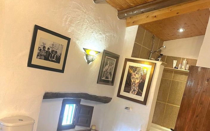 Image No.28-4 Bed House for sale