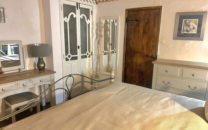 Image No.31-4 Bed House for sale