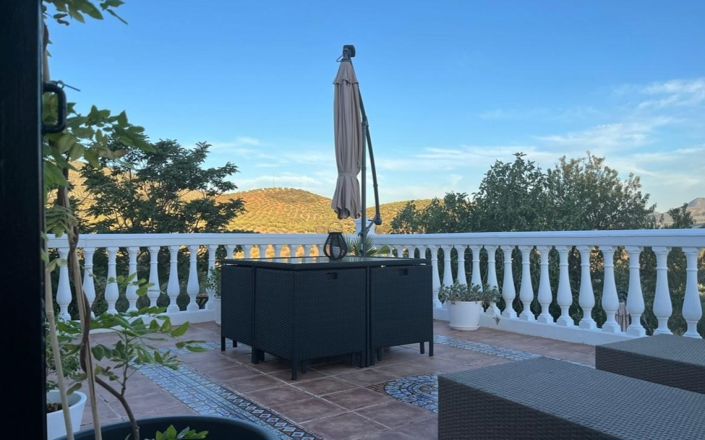 Image No.5-4 Bed House for sale