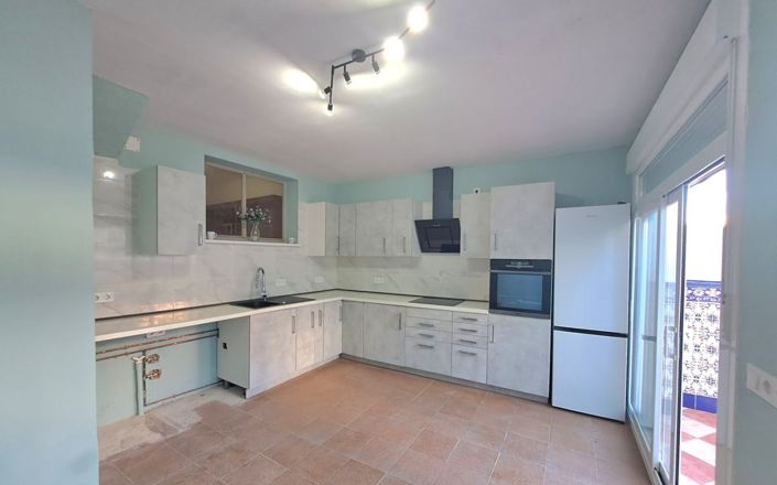 Image No.13-4 Bed House for sale