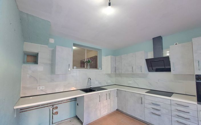 Image No.14-4 Bed House for sale