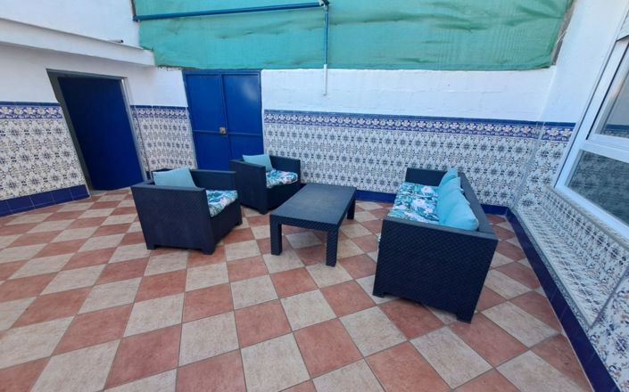 Image No.22-4 Bed House for sale