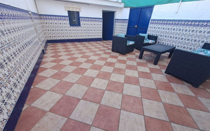 Image No.23-4 Bed House for sale