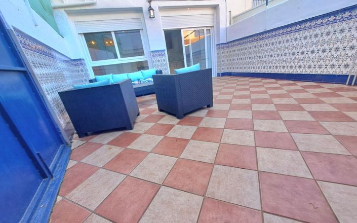 Image No.27-4 Bed House for sale