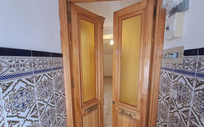 Image No.3-4 Bed House for sale