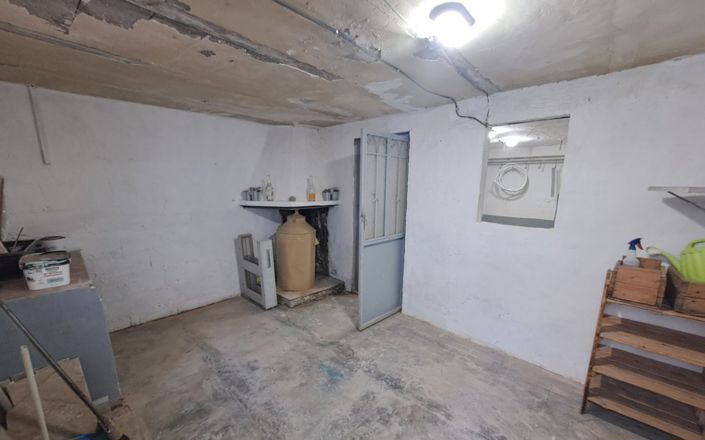 Image No.30-4 Bed House for sale