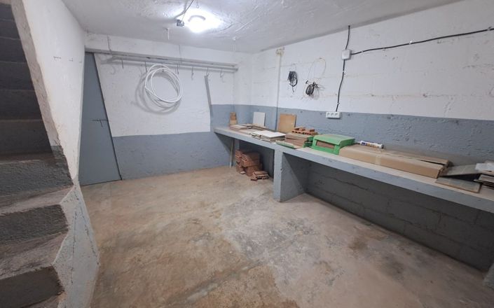 Image No.31-4 Bed House for sale