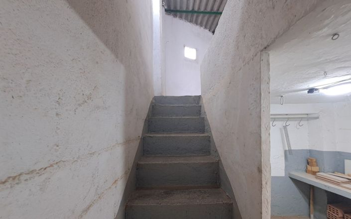 Image No.33-4 Bed House for sale