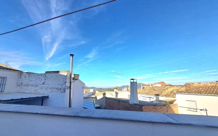 Image No.38-4 Bed House for sale