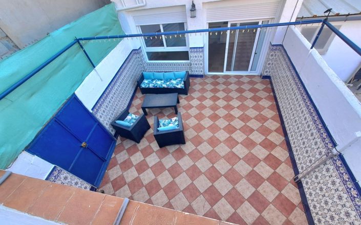 Image No.41-4 Bed House for sale