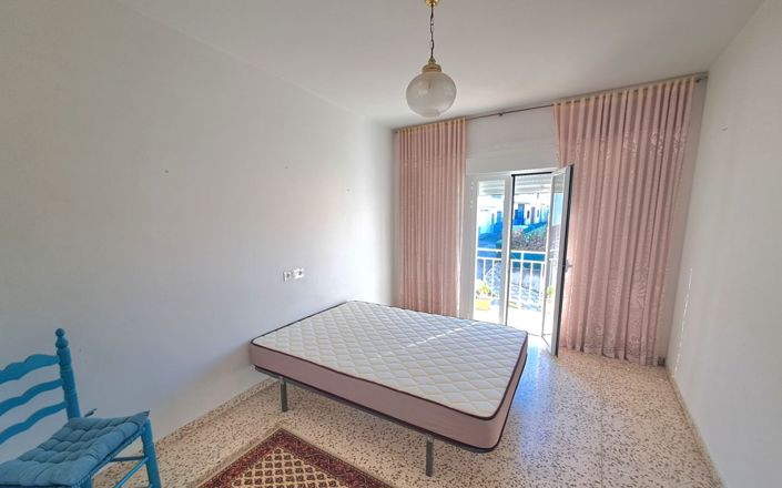 Image No.46-4 Bed House for sale