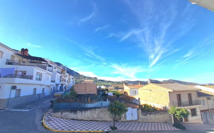 Image No.48-4 Bed House for sale