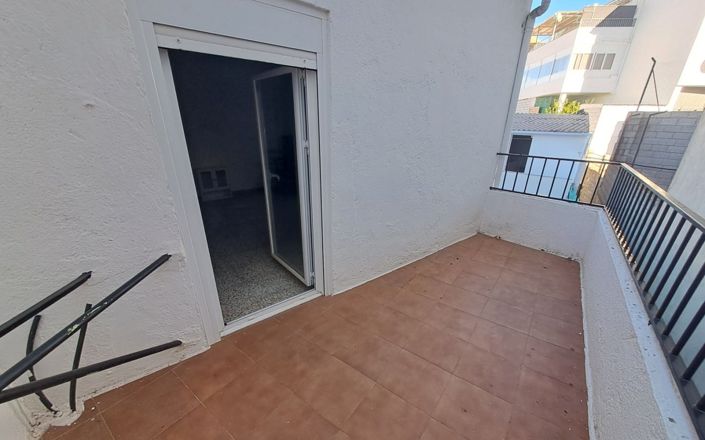 Image No.58-4 Bed House for sale