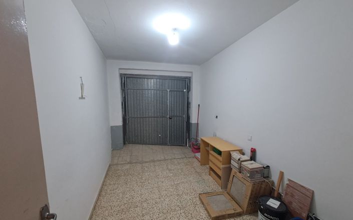 Image No.7-4 Bed House for sale