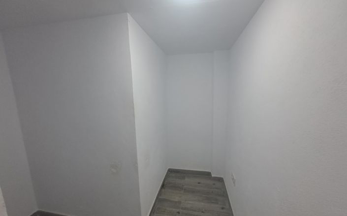 Image No.28-3 Bed House for sale