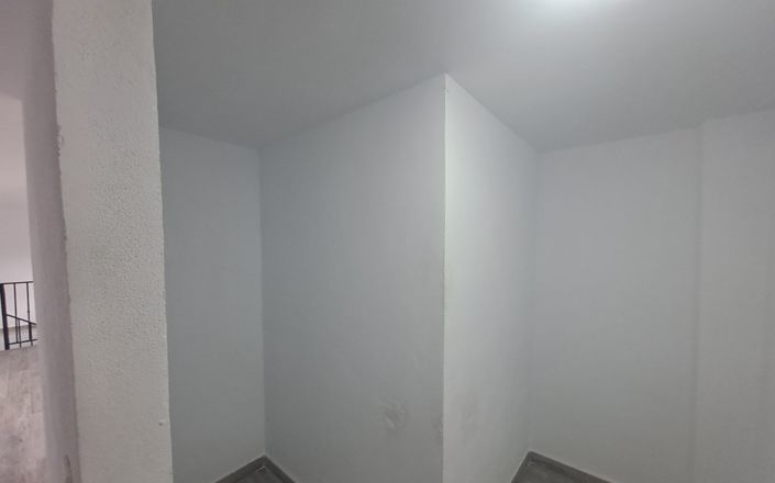 Image No.29-3 Bed House for sale