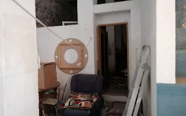 Image No.17-6 Bed House for sale