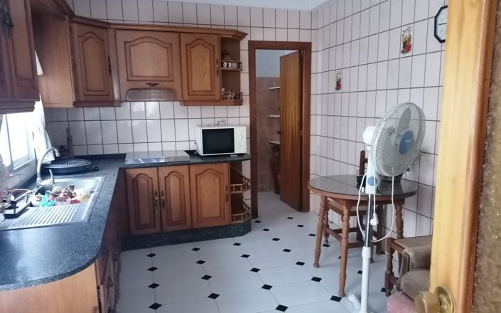 Image No.10-5 Bed House for sale