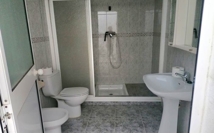 Image No.14-5 Bed House for sale