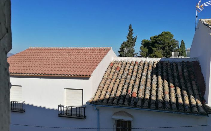 Image No.31-5 Bed House for sale