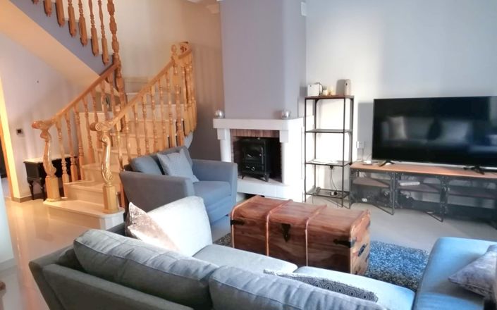 Image No.11-3 Bed House for sale