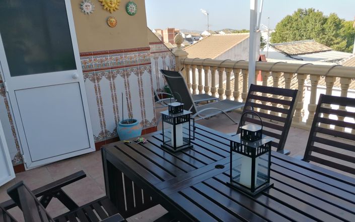 Image No.70-3 Bed House for sale