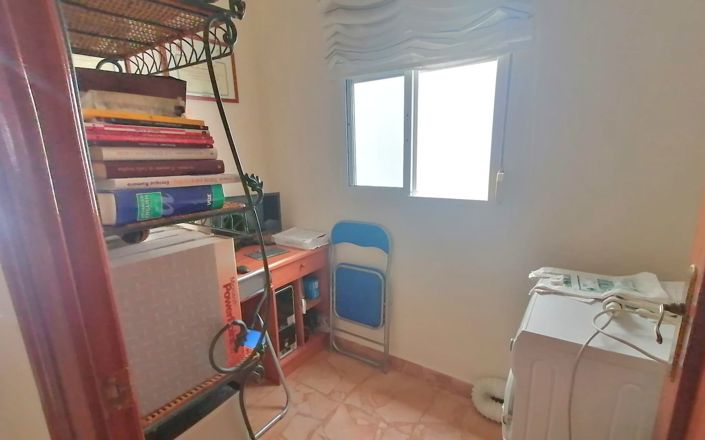 Image No.24-4 Bed House for sale