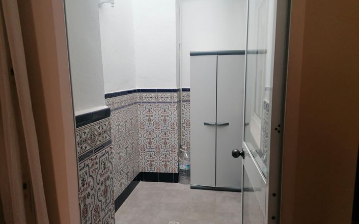 Image No.7-4 Bed House for sale