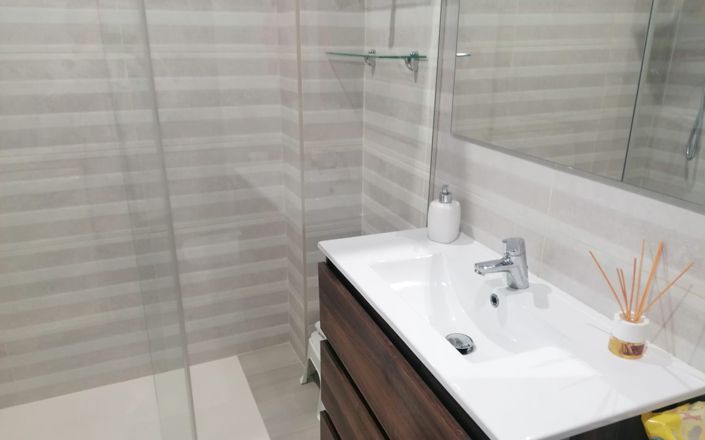 Image No.9-4 Bed House for sale