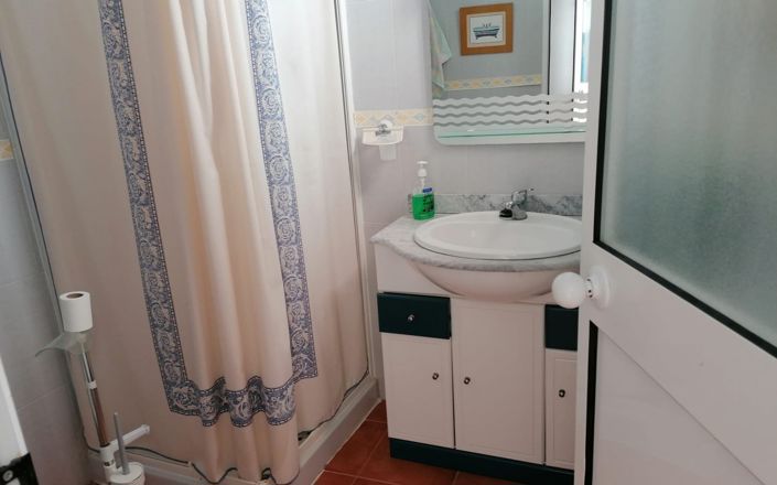 Image No.11-3 Bed House for sale