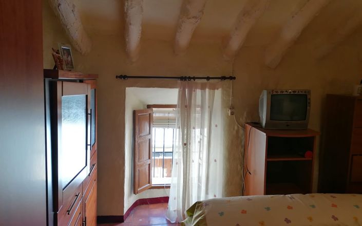 Image No.22-3 Bed House for sale