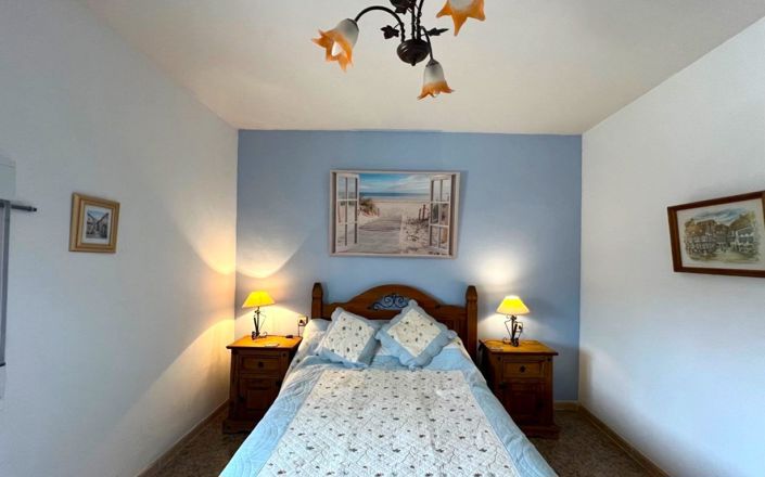 Image No.17-5 Bed House for sale