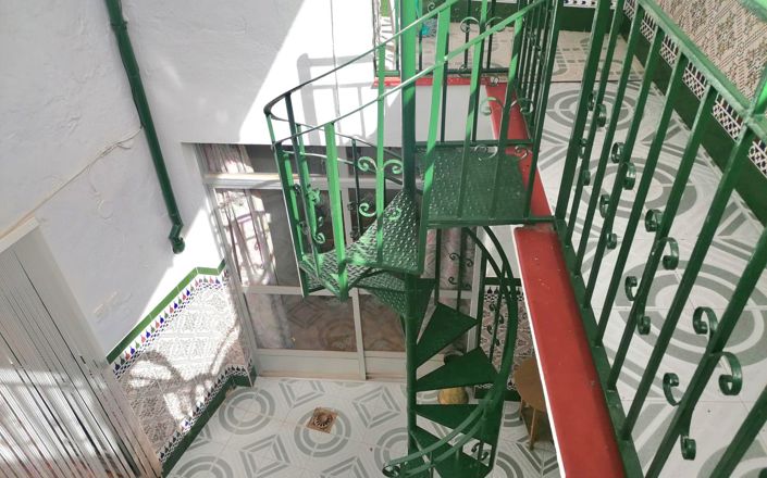 Image No.17-4 Bed House for sale