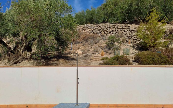 Image No.10-4 Bed House for sale