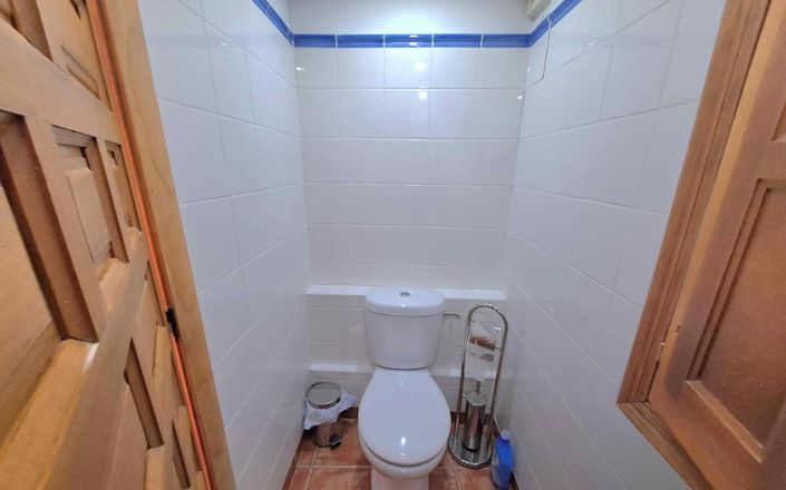 Image No.15-4 Bed House for sale