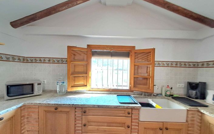 Image No.23-4 Bed House for sale