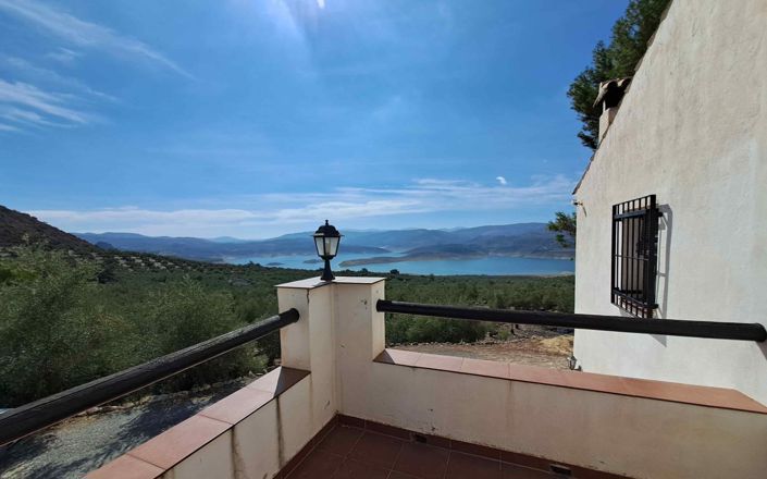 Image No.27-4 Bed House for sale