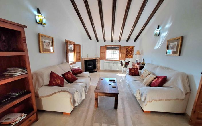 Image No.30-4 Bed House for sale