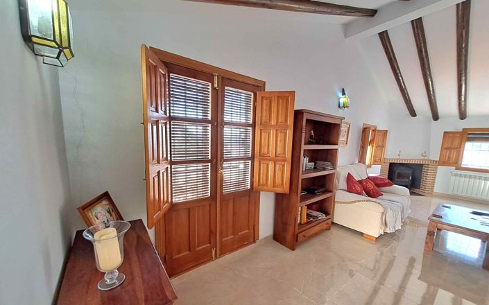 Image No.32-4 Bed House for sale