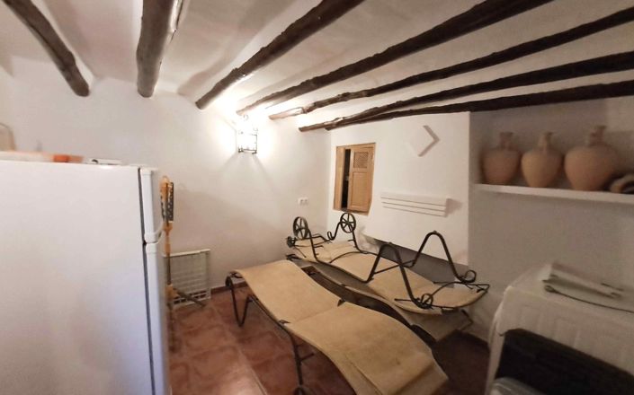 Image No.45-4 Bed House for sale