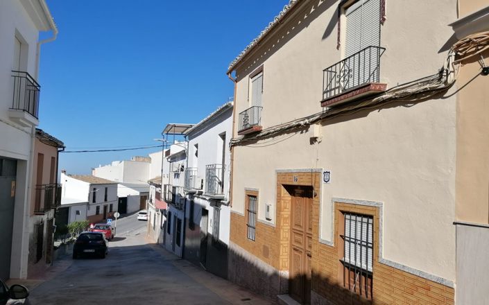 Image No.21-5 Bed House for sale