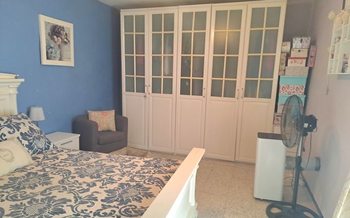 Image No.35-4 Bed House for sale