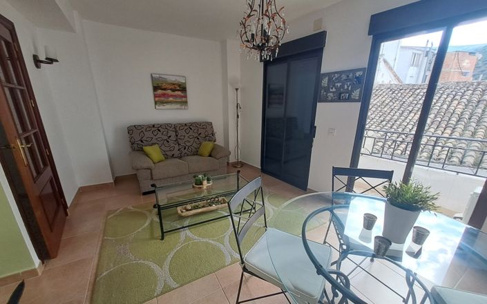 Image No.19-4 Bed House for sale